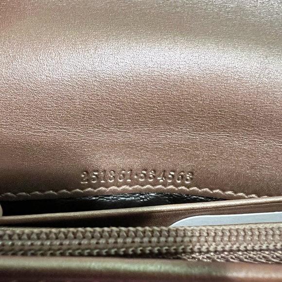 Authentic Gucci wallet - Picture 4 of 5